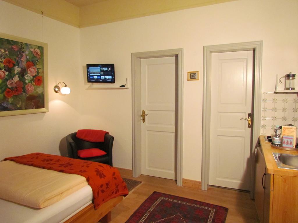 Apartments Im Froschhaus Mit Fruehstueckskuechen Friedrichstadt Δωμάτιο φωτογραφία
