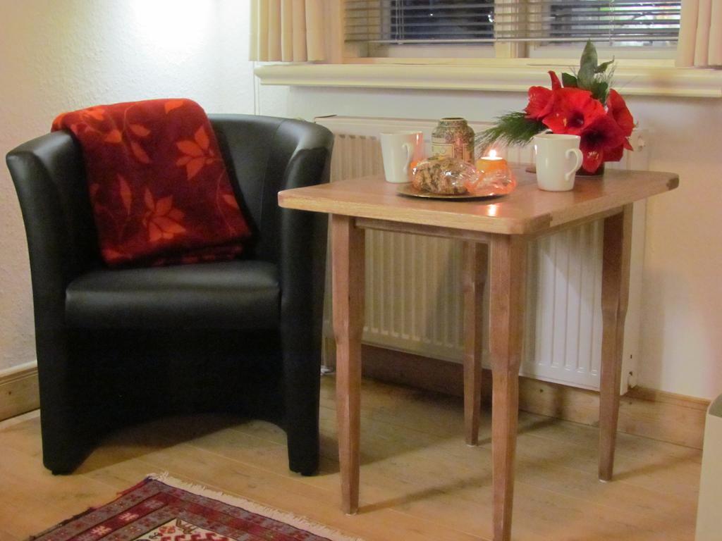 Apartments Im Froschhaus Mit Fruehstueckskuechen Friedrichstadt Δωμάτιο φωτογραφία